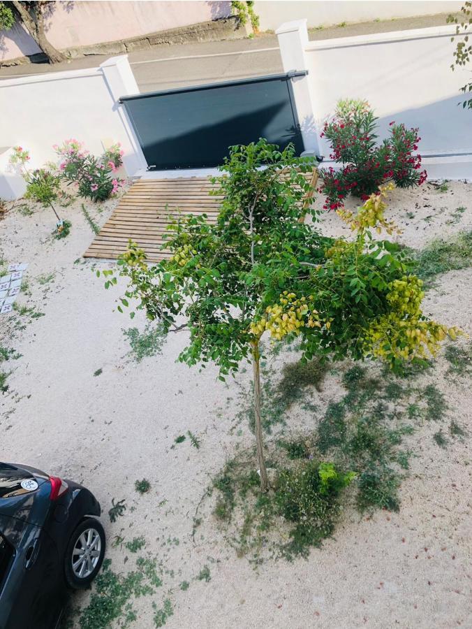 Proche Avignon Au Calme Apartment Les Angles  Exterior foto